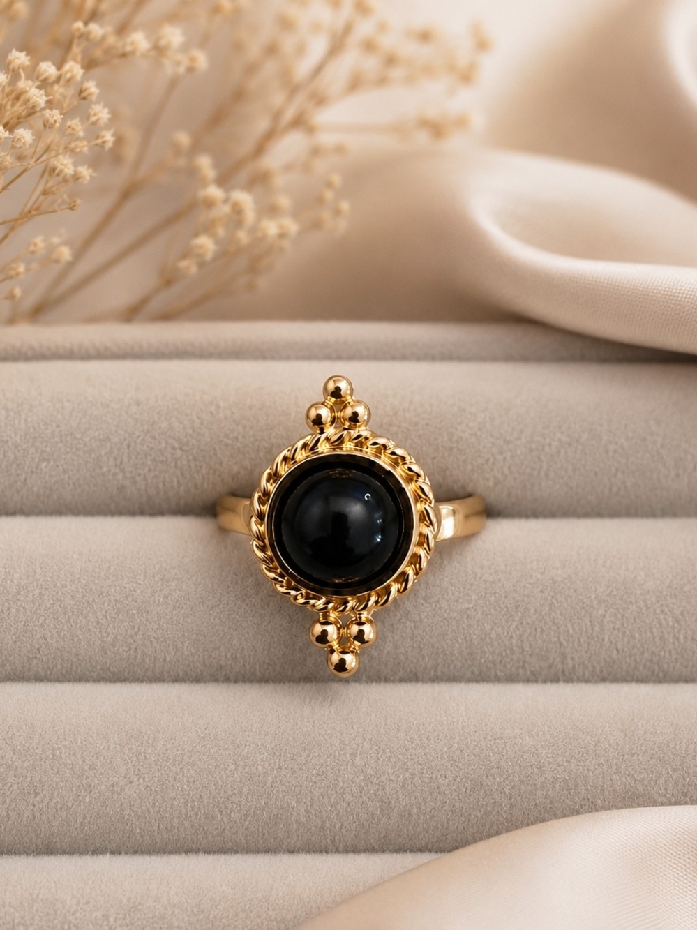 Gold Ring with Black Onyx Center and Rope Detail